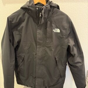 The North Face Triclimate Jacket – Versatile & All-Season